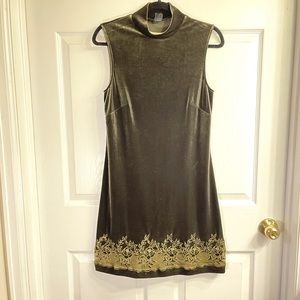 Vivienne Tam Green Velvet High Neck Sleeveless Dress with Embroidery Size XS